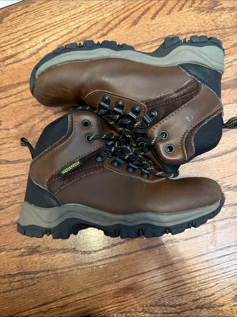 Magellan Outdoors comfort brown